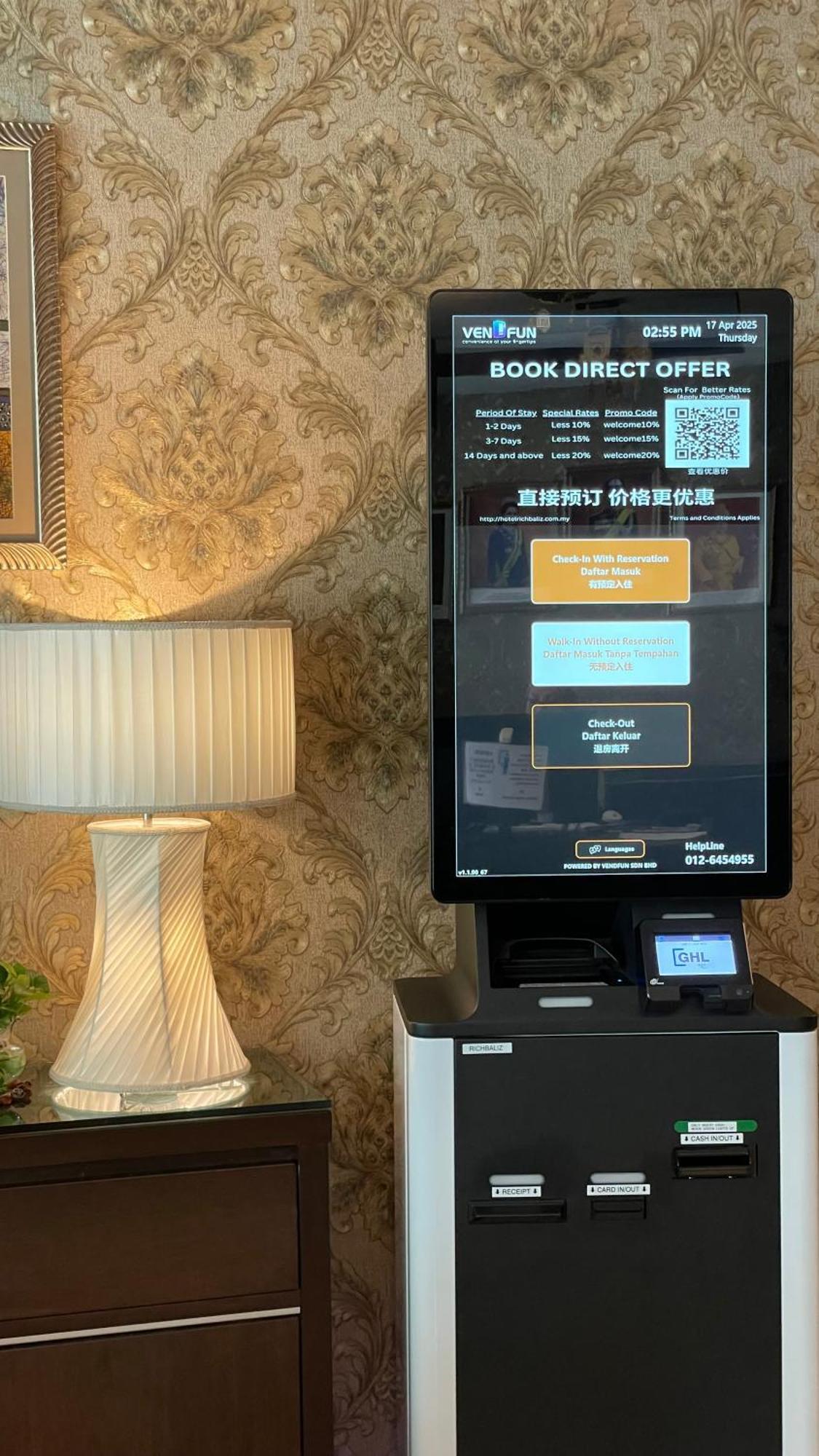 Hotel Richbaliz Selayang Batu-grotten Buitenkant foto