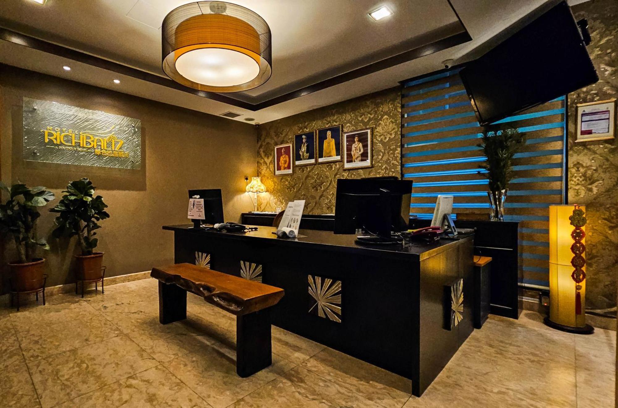 Hotel Richbaliz Selayang Batu-grotten Buitenkant foto
